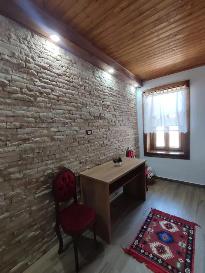 Eni Entire Guesthouse Parking On Site Berat Albania