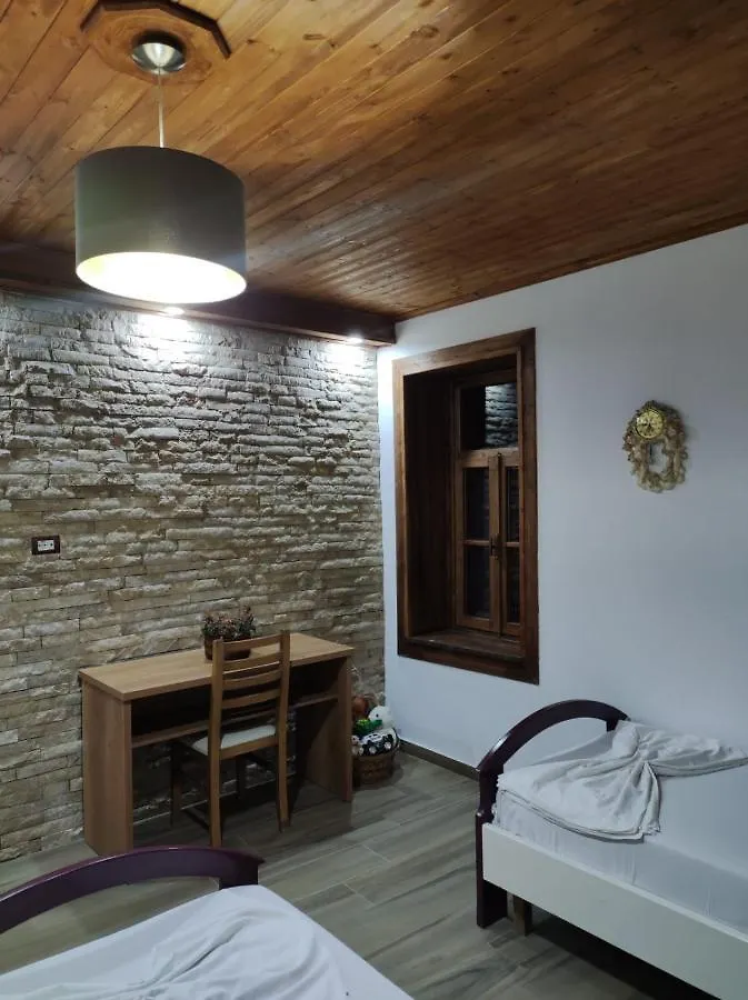 Eni Entire Guesthouse Parking On Site Berat 0*,